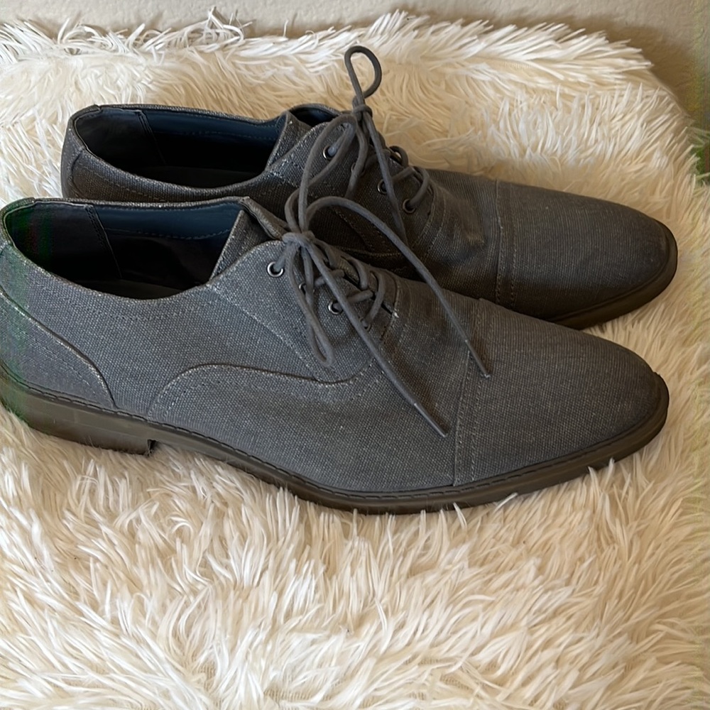 Men's Calvin Klein Grey Dress Shoes- SIZE 11.5 - Picture 2 of 6